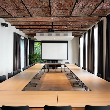 Den Briel Hotel Gandawa